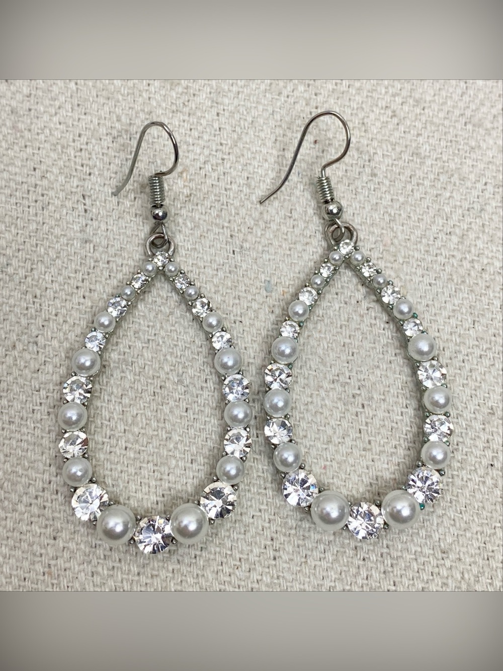 Pearl & Crystal Teardrop Earrings - silver Tone